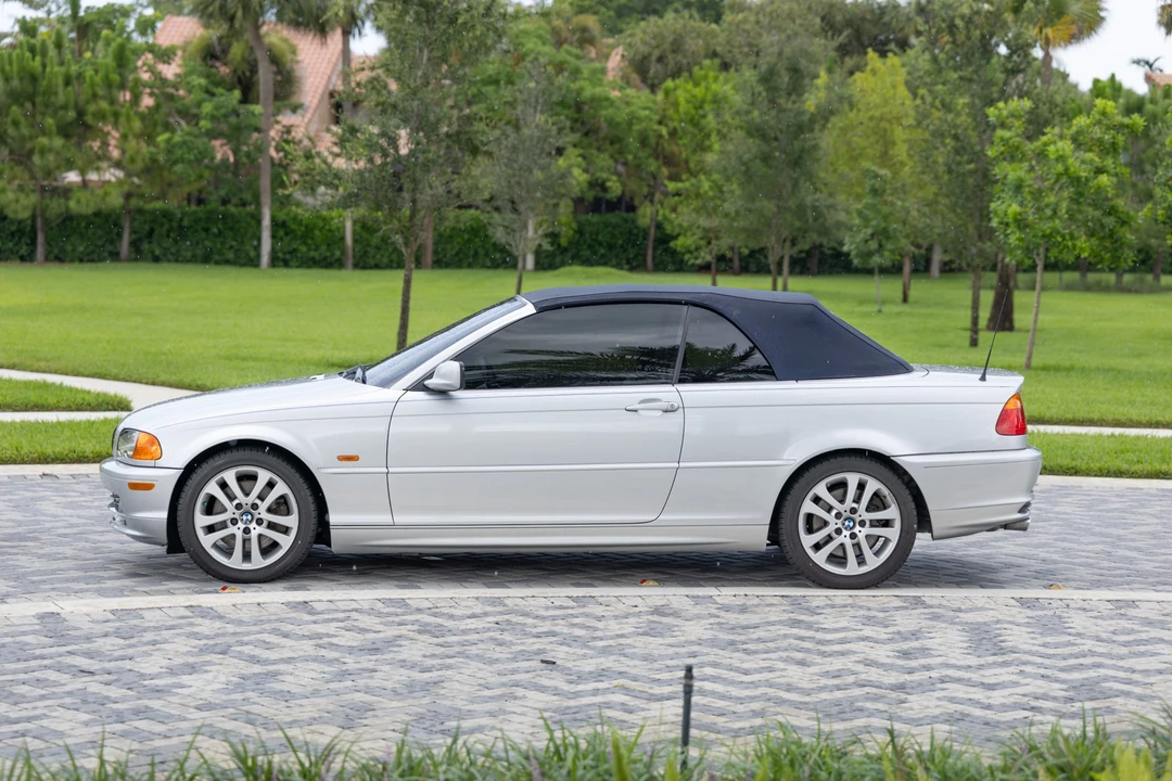 2002 BMW E46 330i & 330Ci - Image 12 of 31