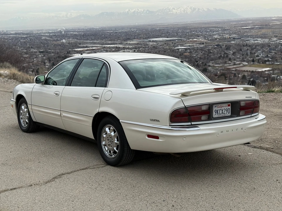 2002 Buick Park Avenue - Image 28 of 31