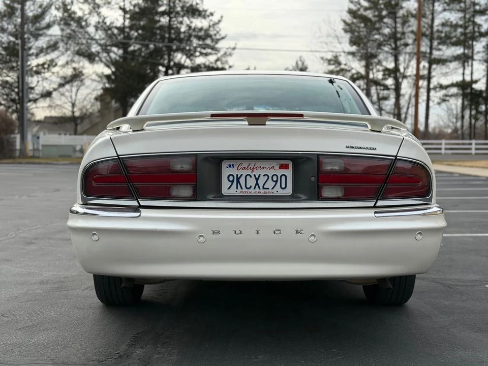 2002 Buick Park Avenue - Image 12 of 31