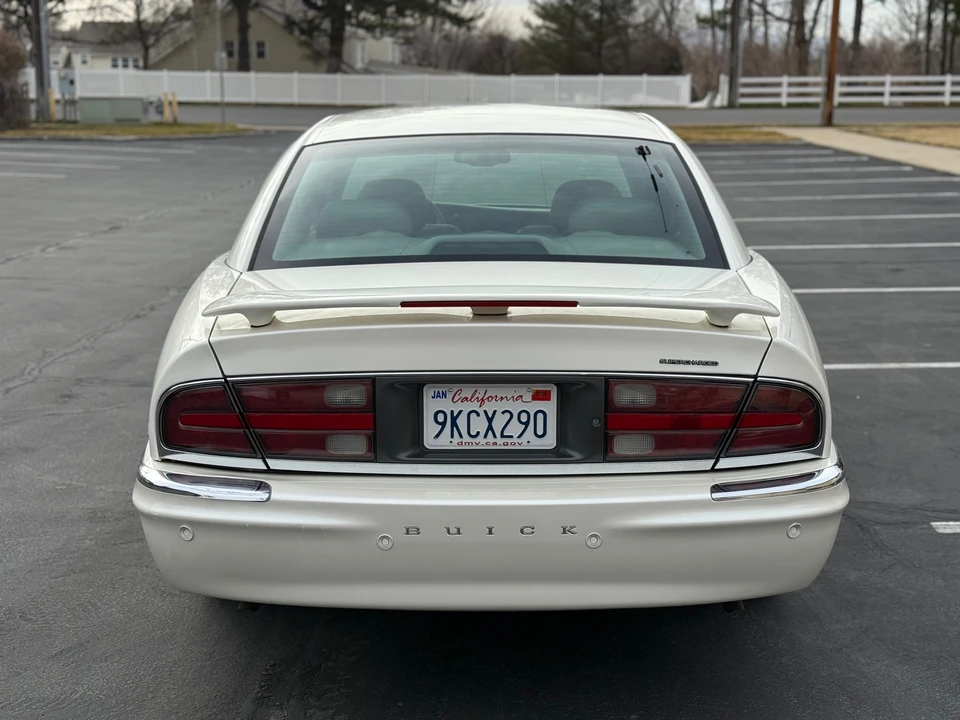 2002 Buick Park Avenue - Image 13 of 31