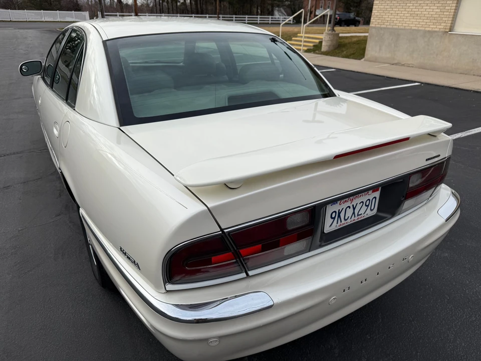 2002 Buick Park Avenue - Image 11 of 31