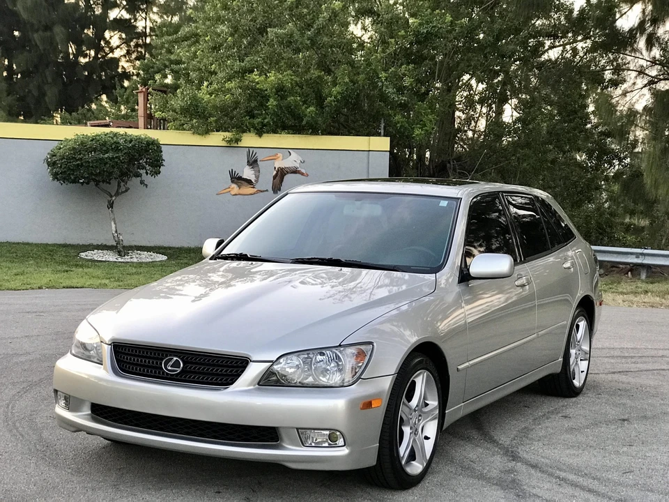 2002 Lexus IS 1st Gen - Image 6 of 31