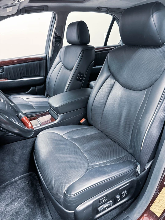 2002 Lexus LS 3rd Gen - Image 31 of 31