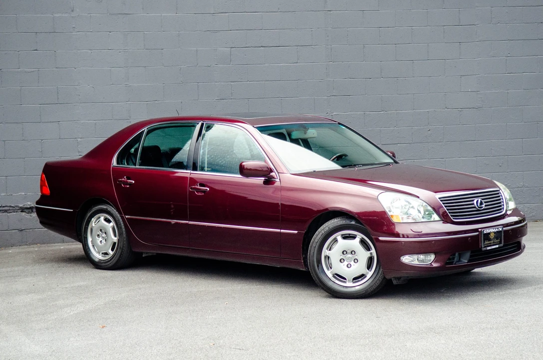 2002 Lexus LS 3rd Gen - Image 15 of 31