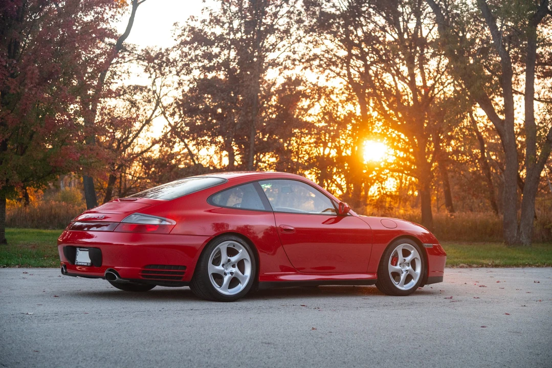 2002 Porsche 996 Carrera 4S - Image 15 of 31