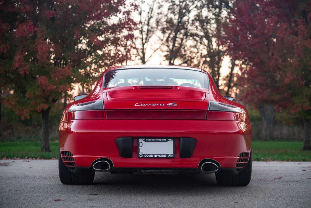 2002 Porsche 996 Carrera 4S - Image 11 of 31