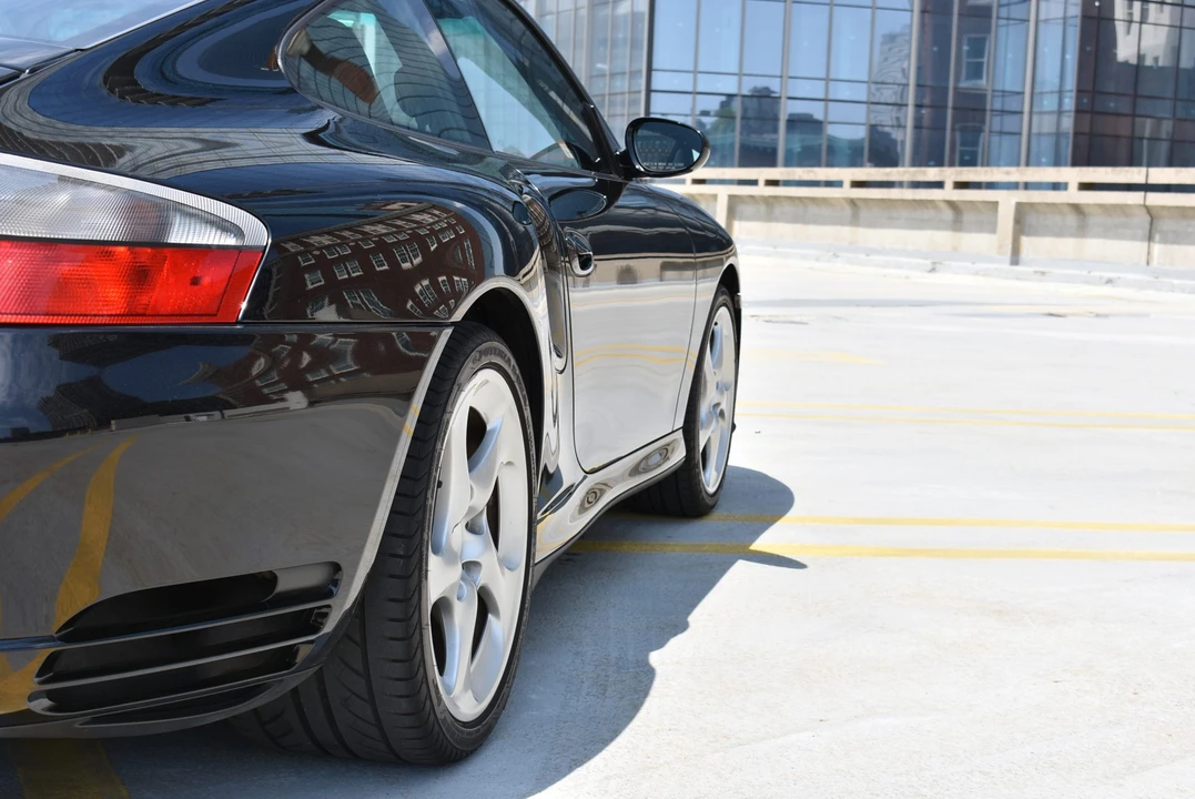 2002 Porsche 996 Turbo - Image 30 of 31