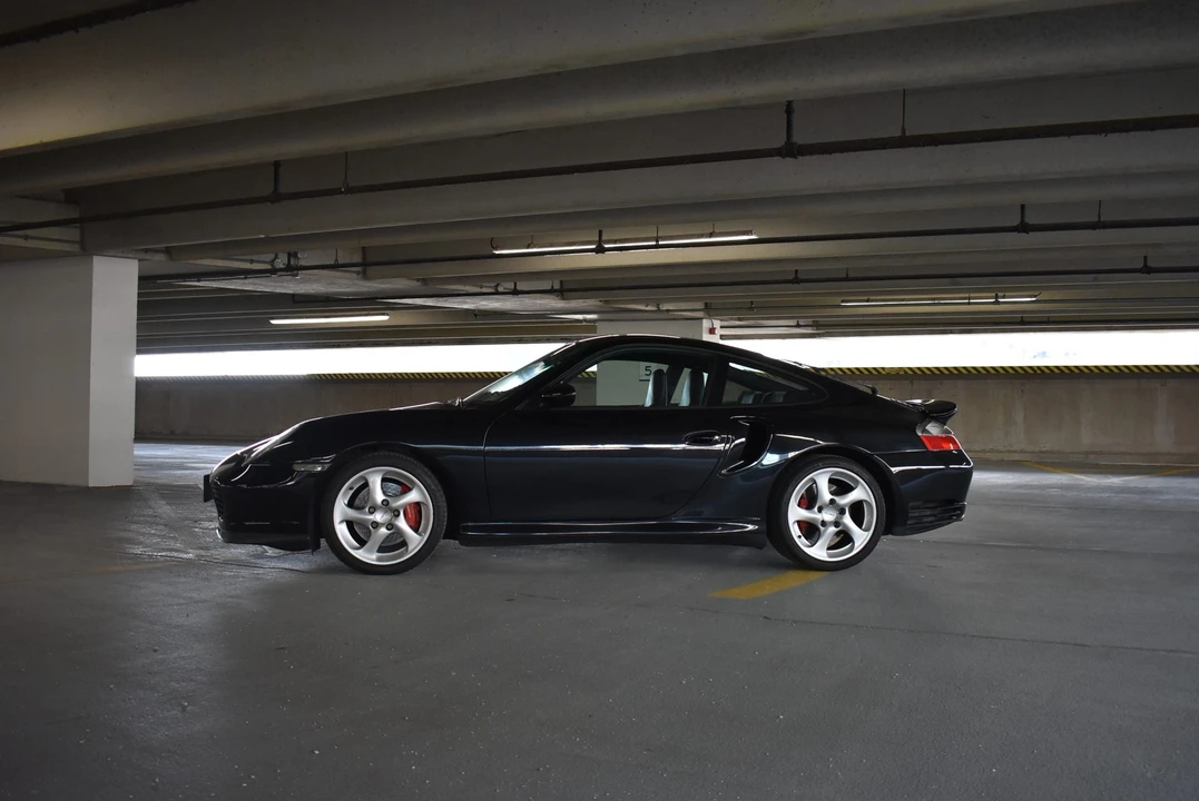 2002 Porsche 996 Turbo - Image 14 of 31