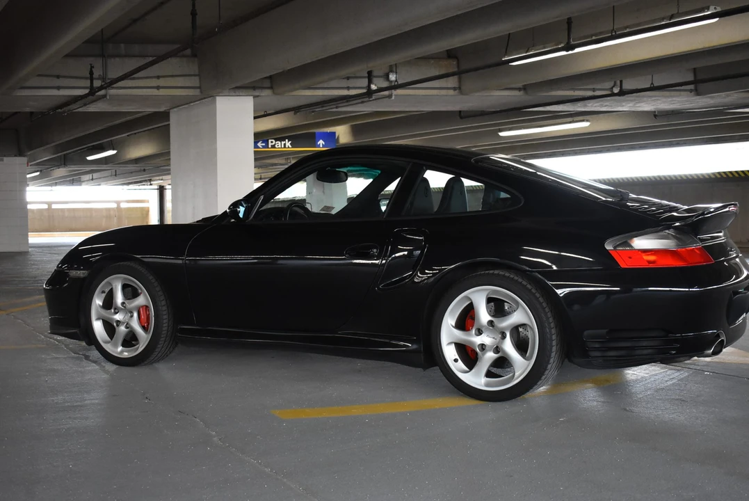 2002 Porsche 996 Turbo - Image 12 of 31