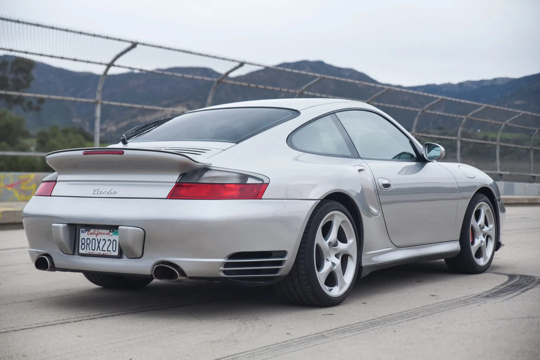 2002 Porsche 996 Turbo - Image 6 of 31