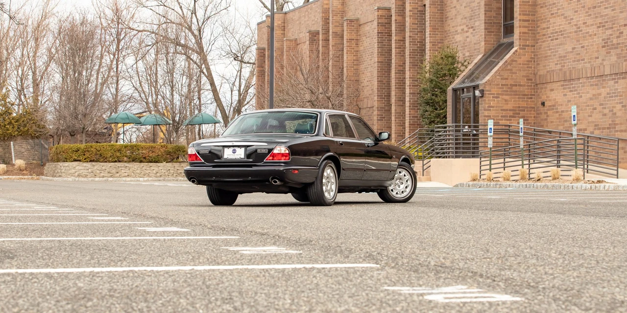 2003 Jaguar X308 XJ - Image 4 of 31