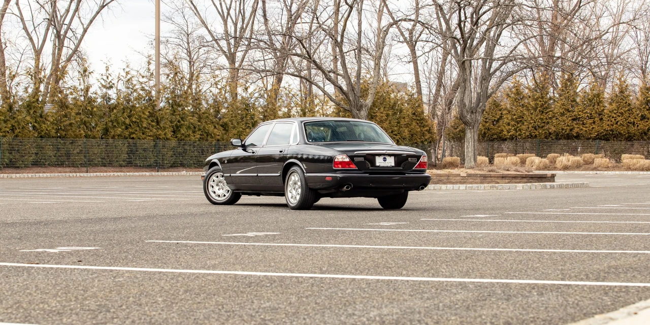 2003 Jaguar X308 XJ - Image 3 of 31