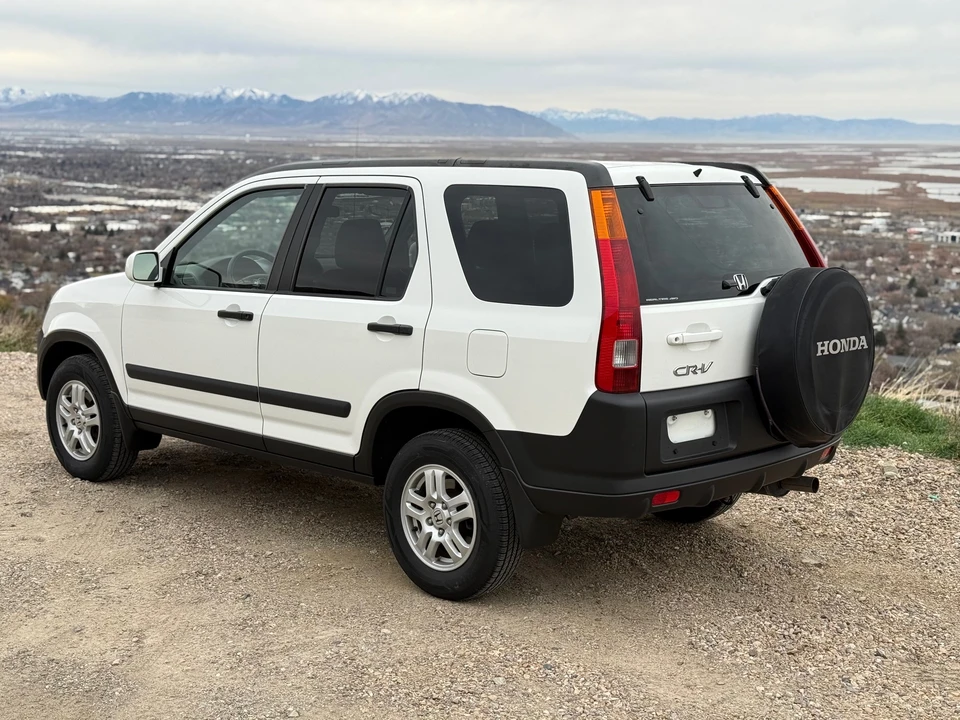 2004 Honda CR-V 2nd Gen - Image 15 of 31