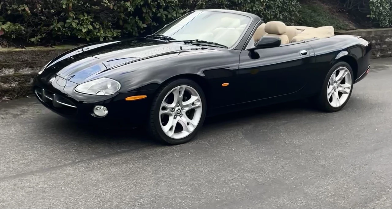 2004 Jaguar X100 XK8 - Image 2 of 31