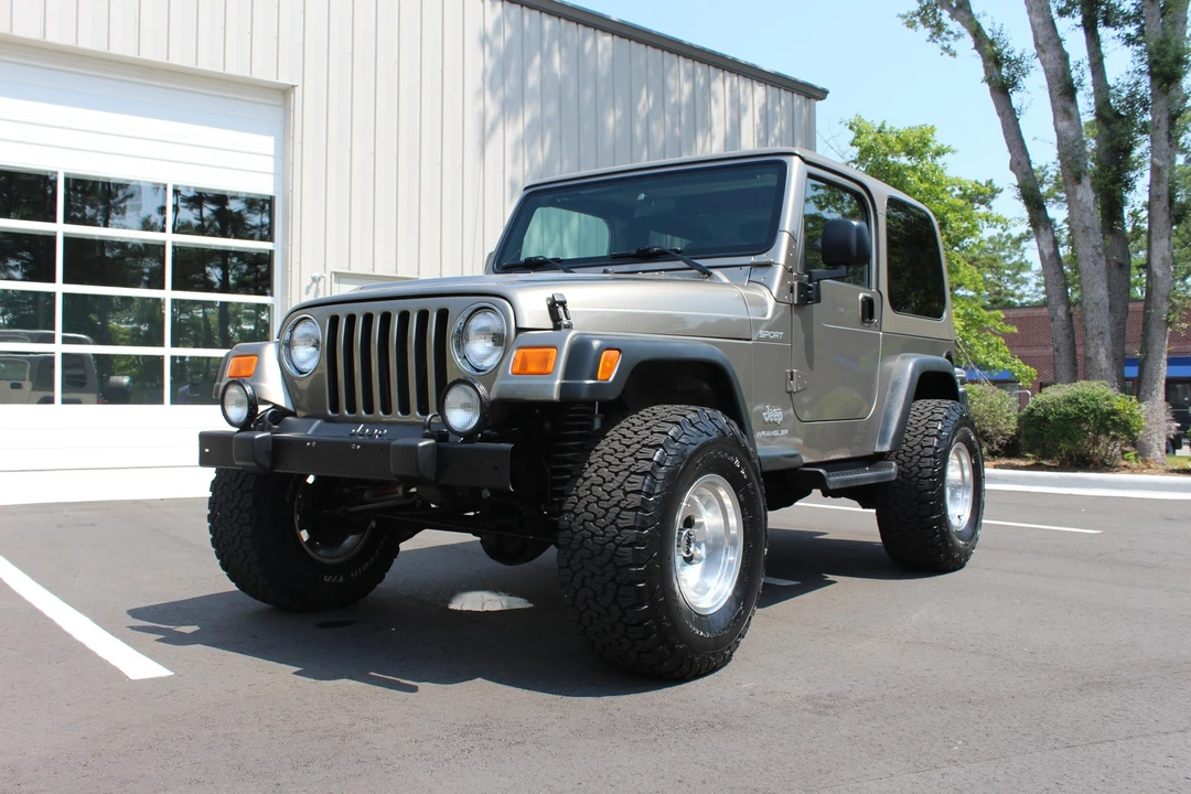 2004 Jeep TJ Wrangler - Image 2 of 31