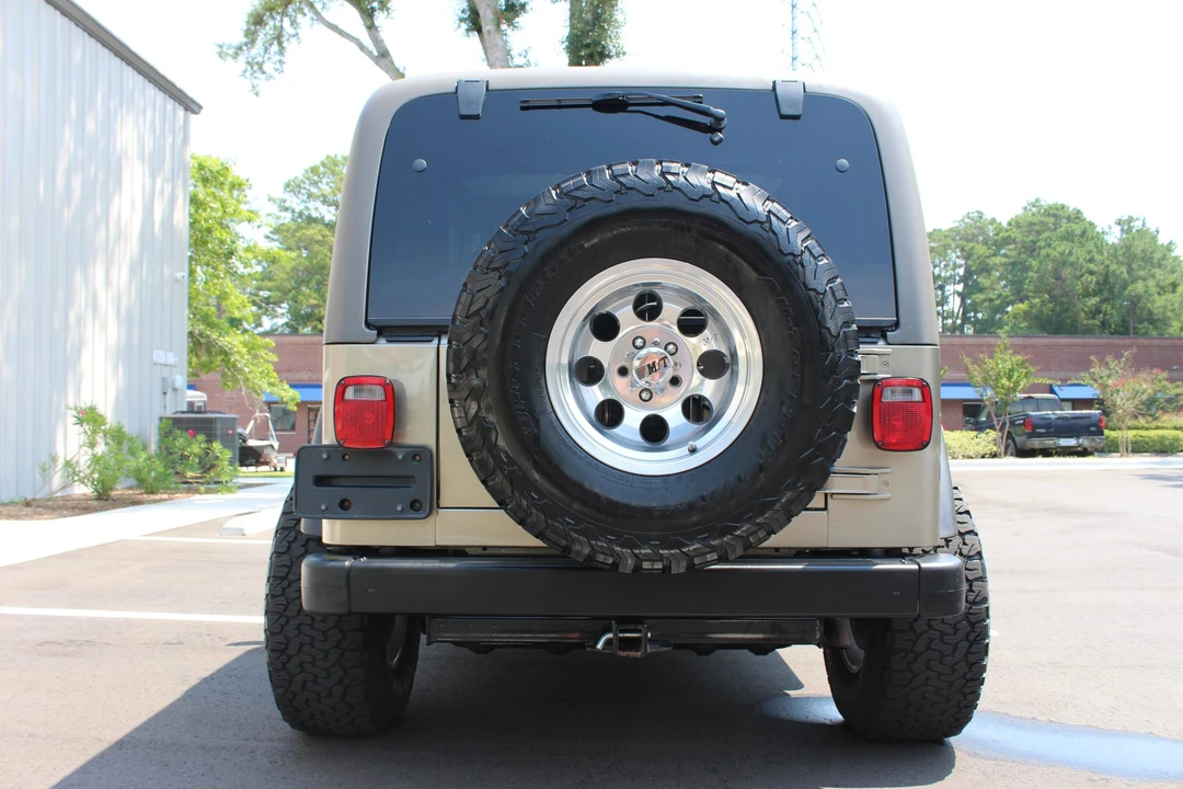 2004 Jeep TJ Wrangler - Image 23 of 31