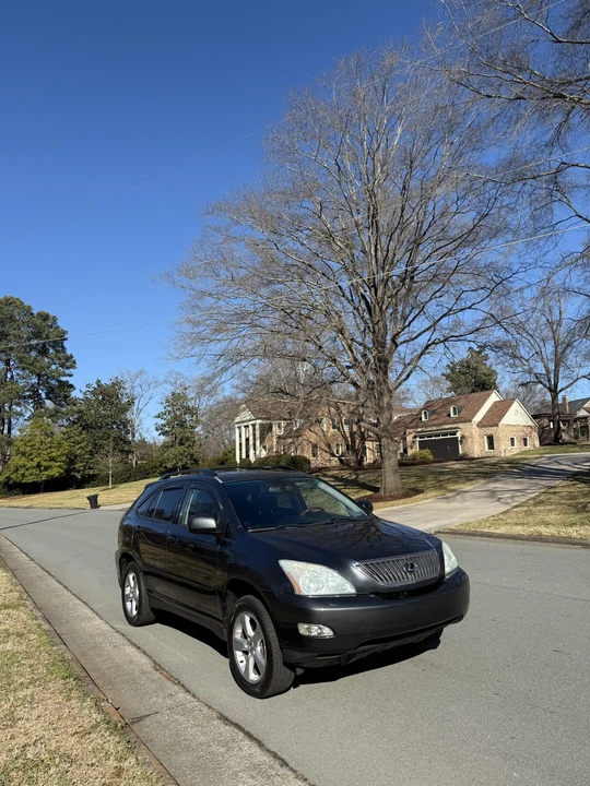 2004 Lexus RX 2nd Gen - Image 12 of 31