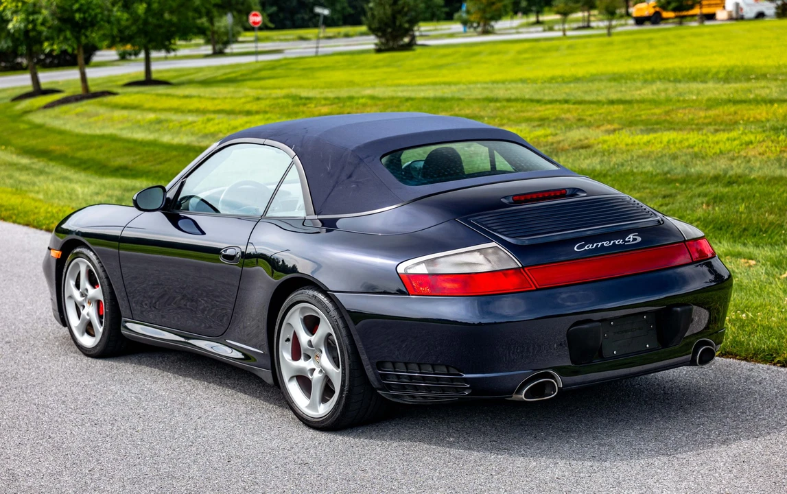 2004 Porsche 996 Carrera 4S - Image 18 of 31