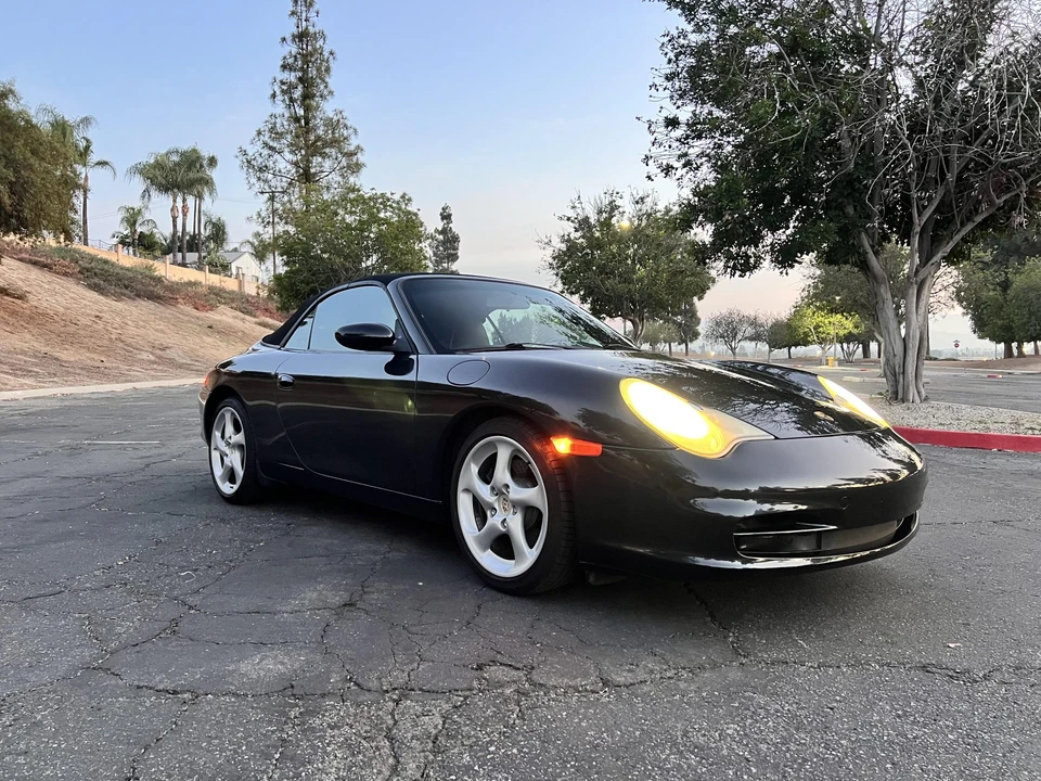 2004 Porsche - Image 10 of 31