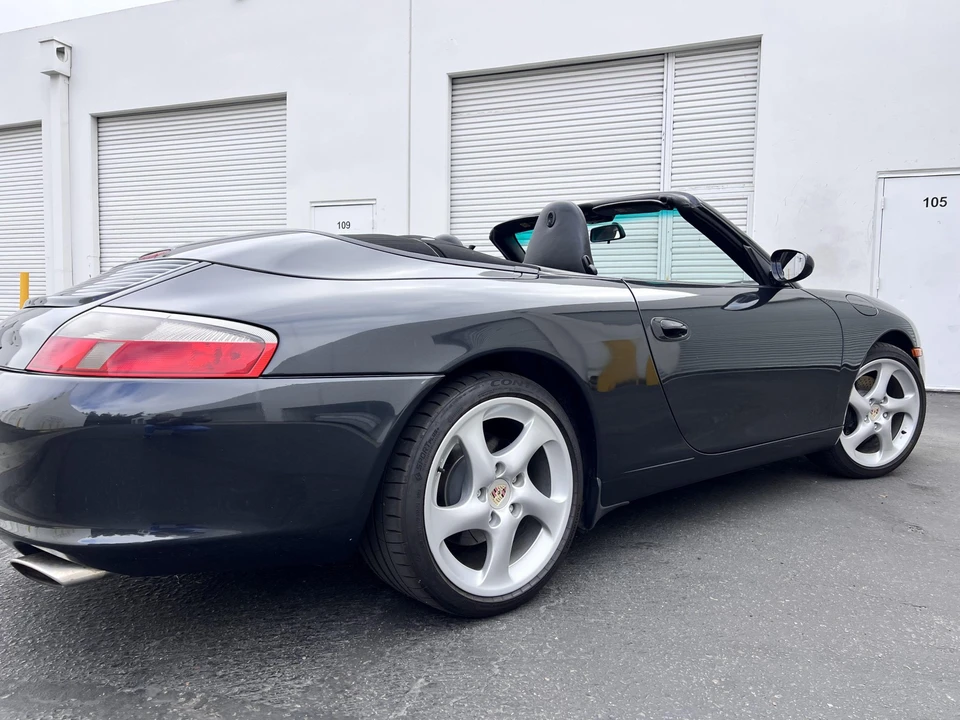 2004 Porsche - Image 4 of 31