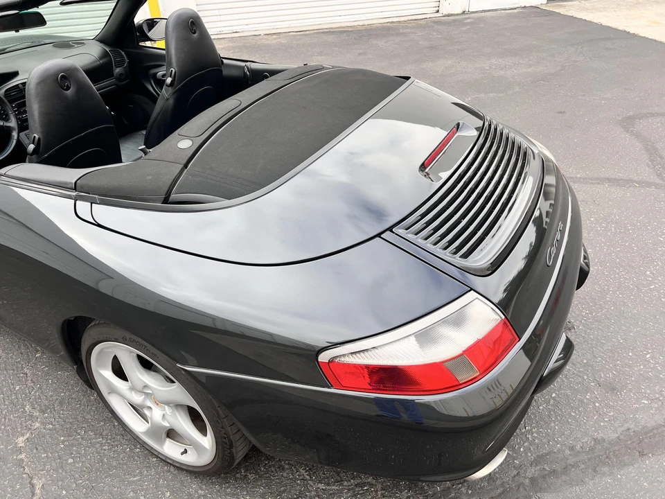 2004 Porsche - Image 24 of 31