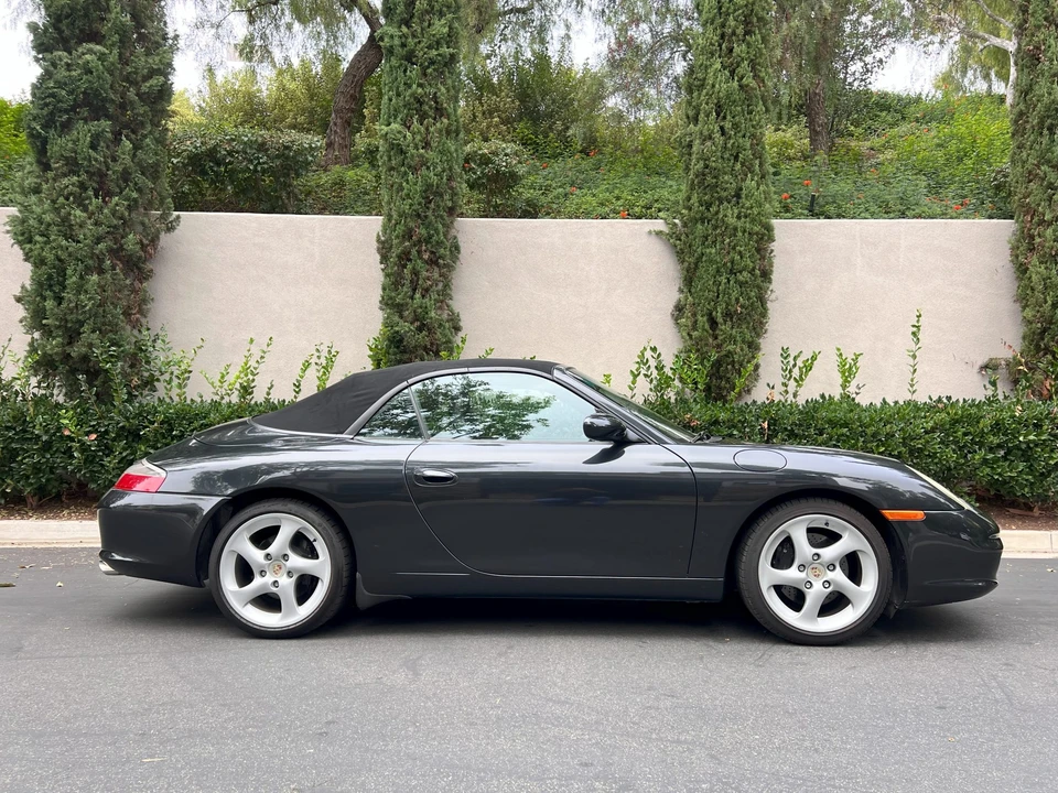 2004 Porsche - Image 11 of 31