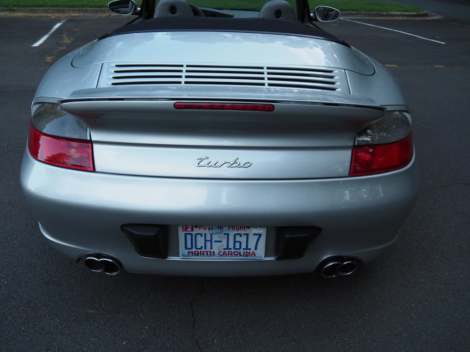 2004 Porsche 996 Turbo - Image 19 of 31