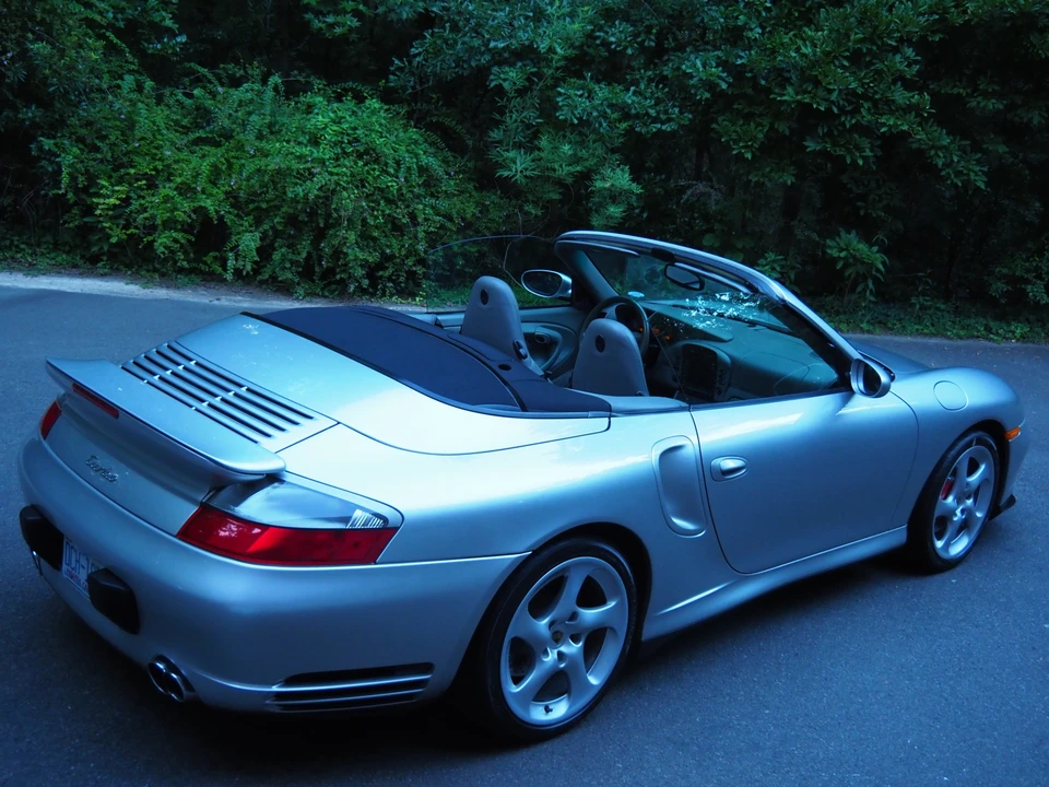 2004 Porsche 996 Turbo - Image 23 of 31