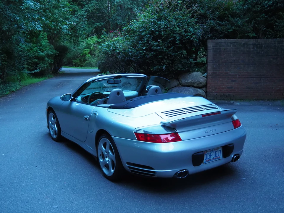 2004 Porsche 996 Turbo - Image 24 of 31