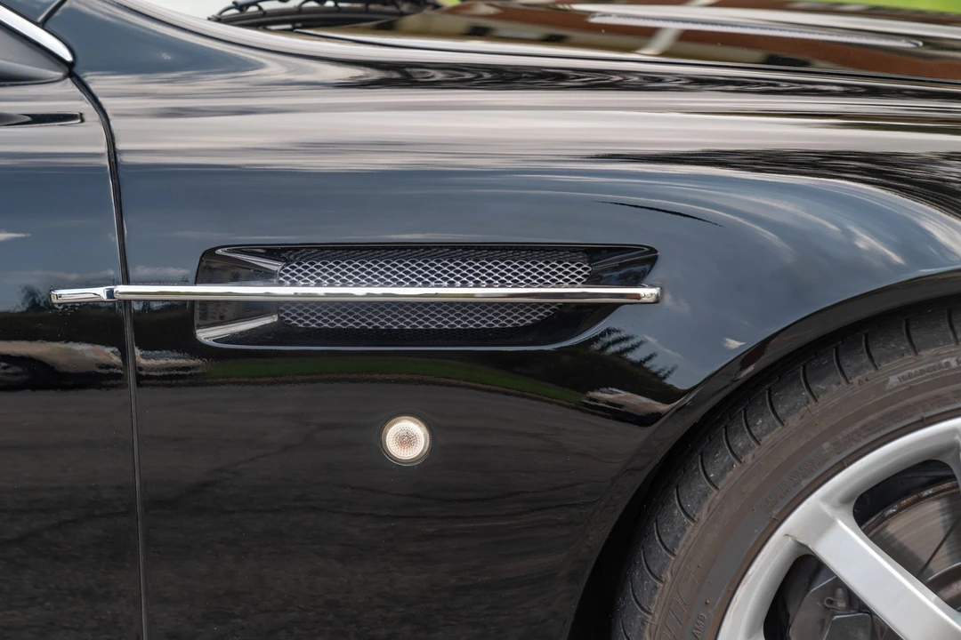 2005 Aston Martin DB9 - Image 13 of 31