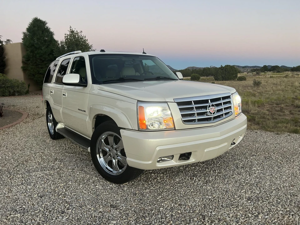 2005 Cadillac Escalade & EXT 2nd Gen - Image 20 of 31