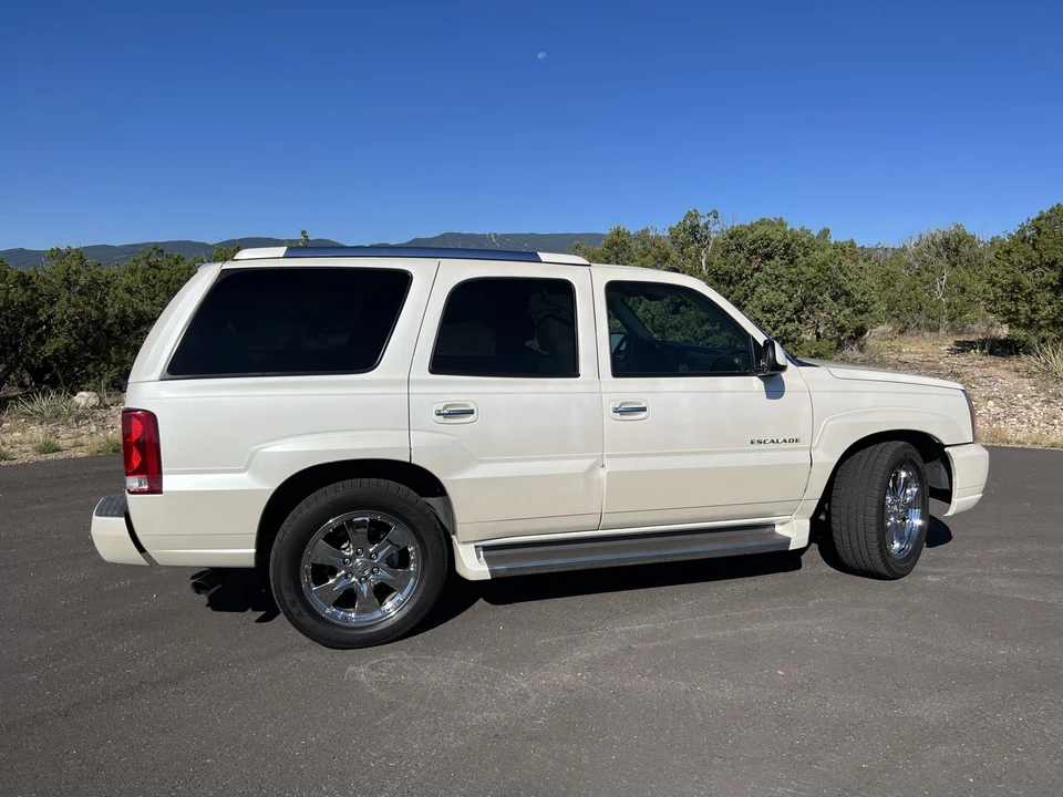 2005 Cadillac Escalade & EXT 2nd Gen - Image 11 of 31
