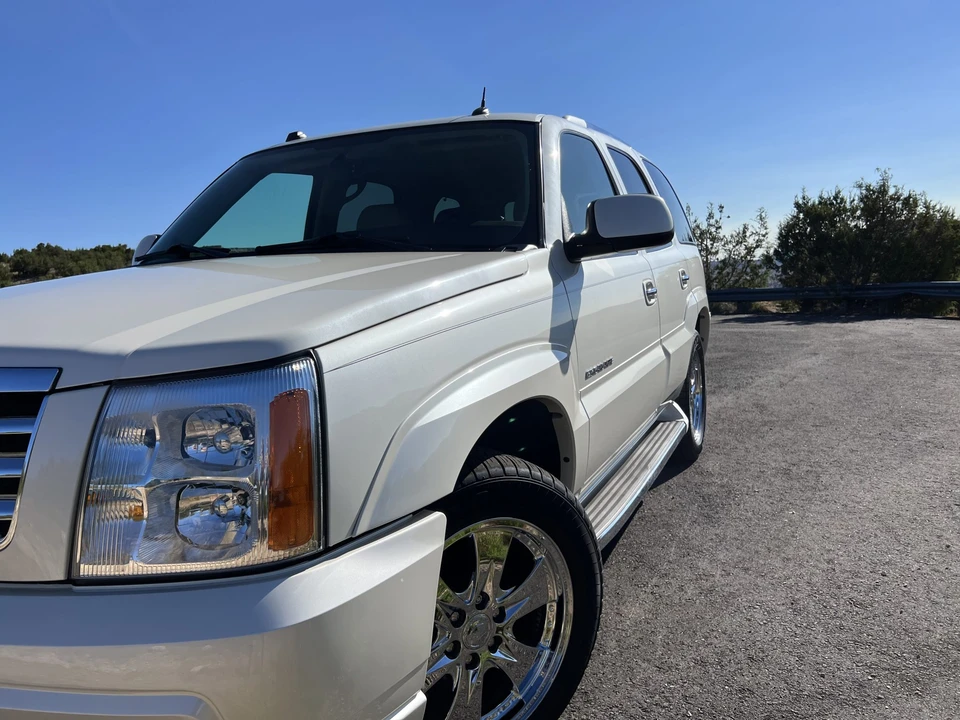 2005 Cadillac Escalade & EXT 2nd Gen - Image 22 of 31