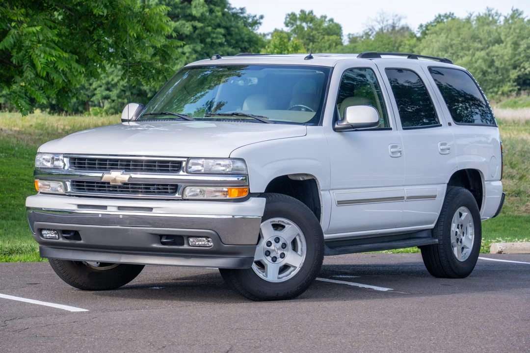2005 Chevrolet Tahoe 2nd Gen - Image 2 of 31