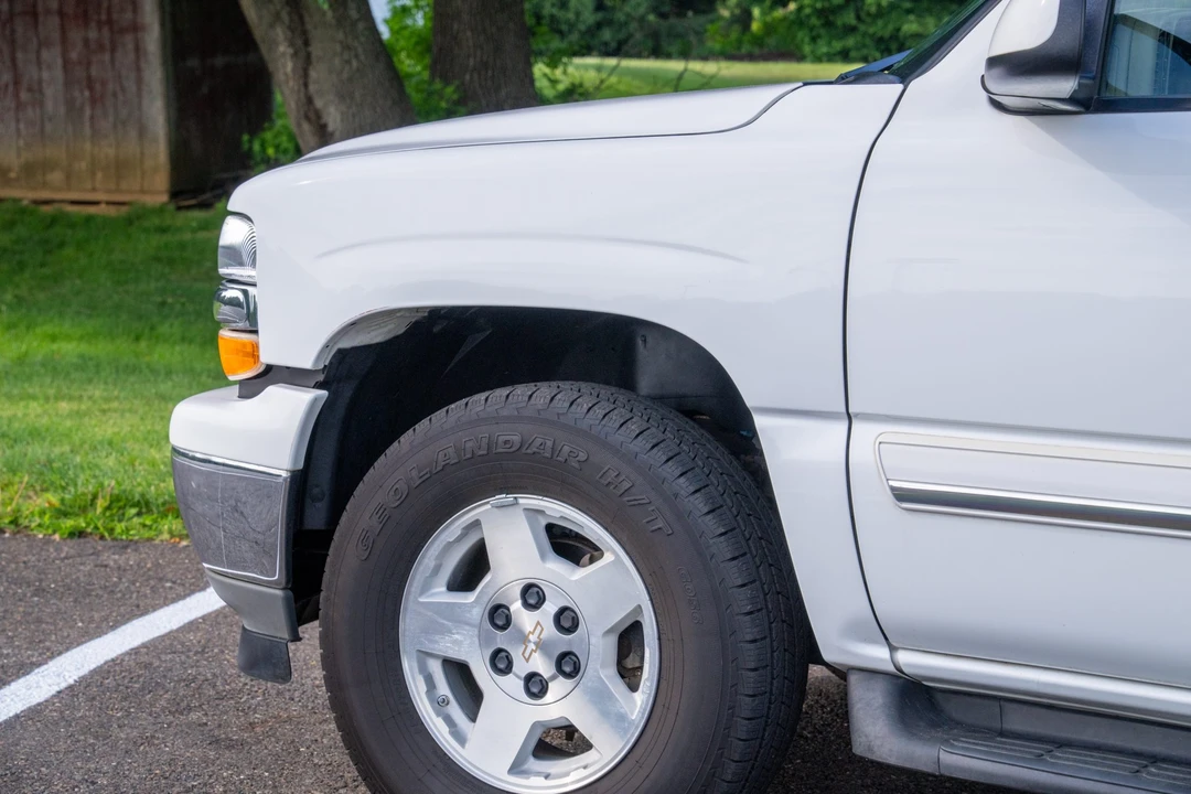 2005 Chevrolet Tahoe 2nd Gen - Image 25 of 31
