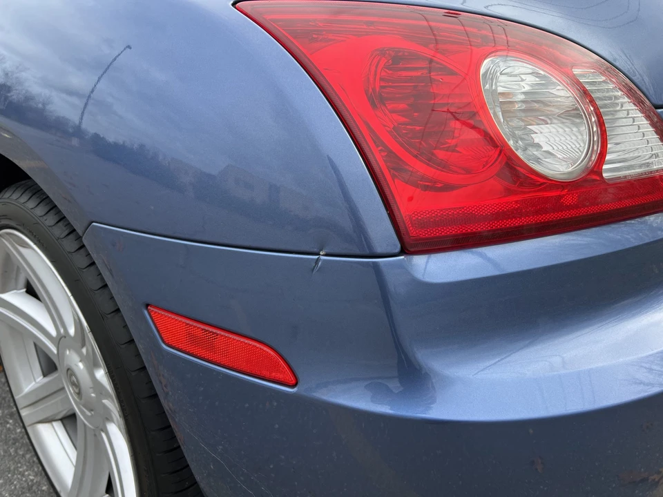 2005 Chrysler Crossfire - Image 27 of 31