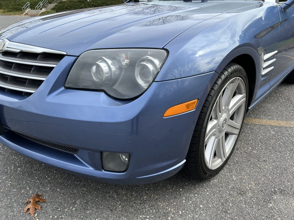 2005 Chrysler Crossfire - Image 24 of 31