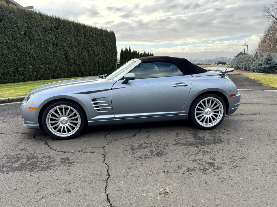 2005 Chrysler Crossfire - Image 3 of 31