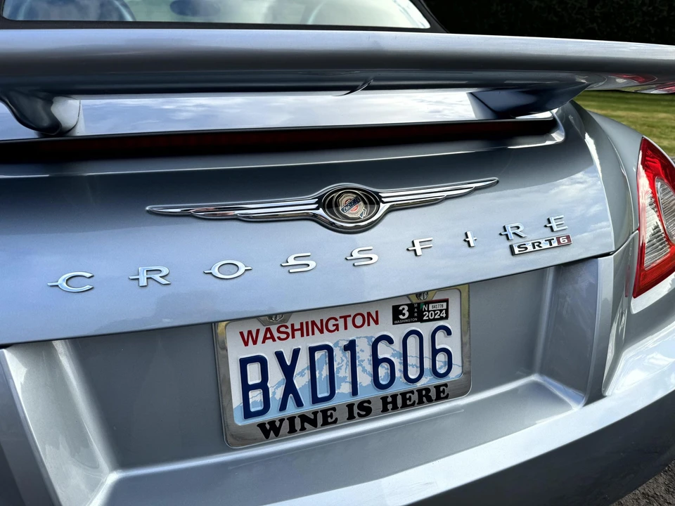 2005 Chrysler Crossfire - Image 27 of 31