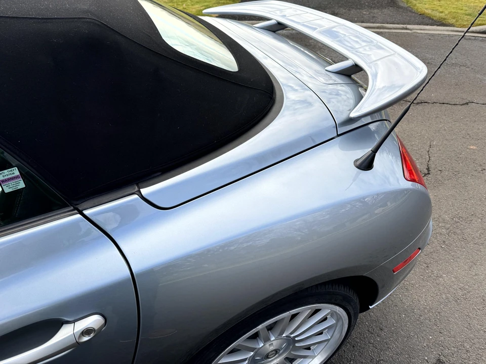 2005 Chrysler Crossfire - Image 23 of 31