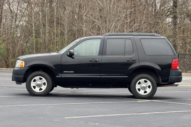 2005 Ford Explorer 3rd Gen - Image 3 of 7
