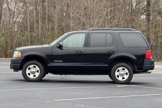 2005 Ford Explorer 3rd Gen - Image 3 of 7