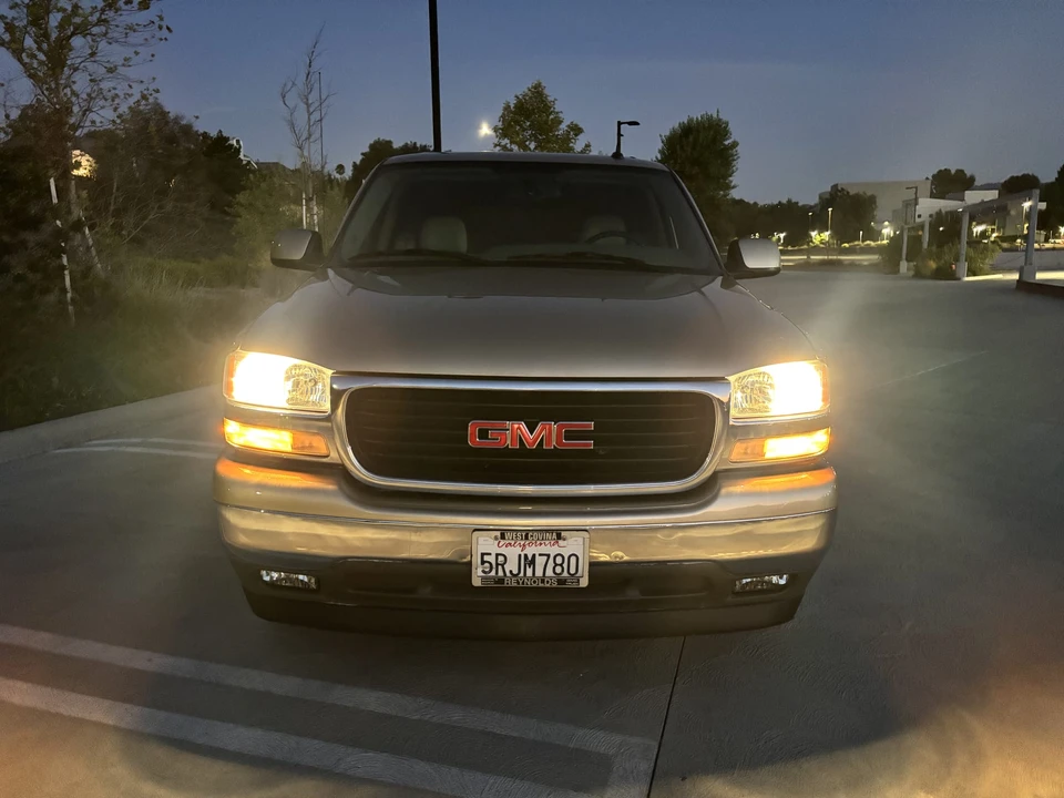 2005 GMC Yukon 2nd Gen - Image 5 of 31