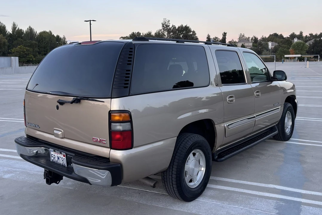 2005 GMC Yukon 2nd Gen - Image 9 of 31