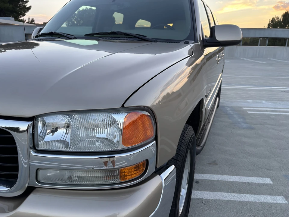 2005 GMC Yukon 2nd Gen - Image 18 of 31