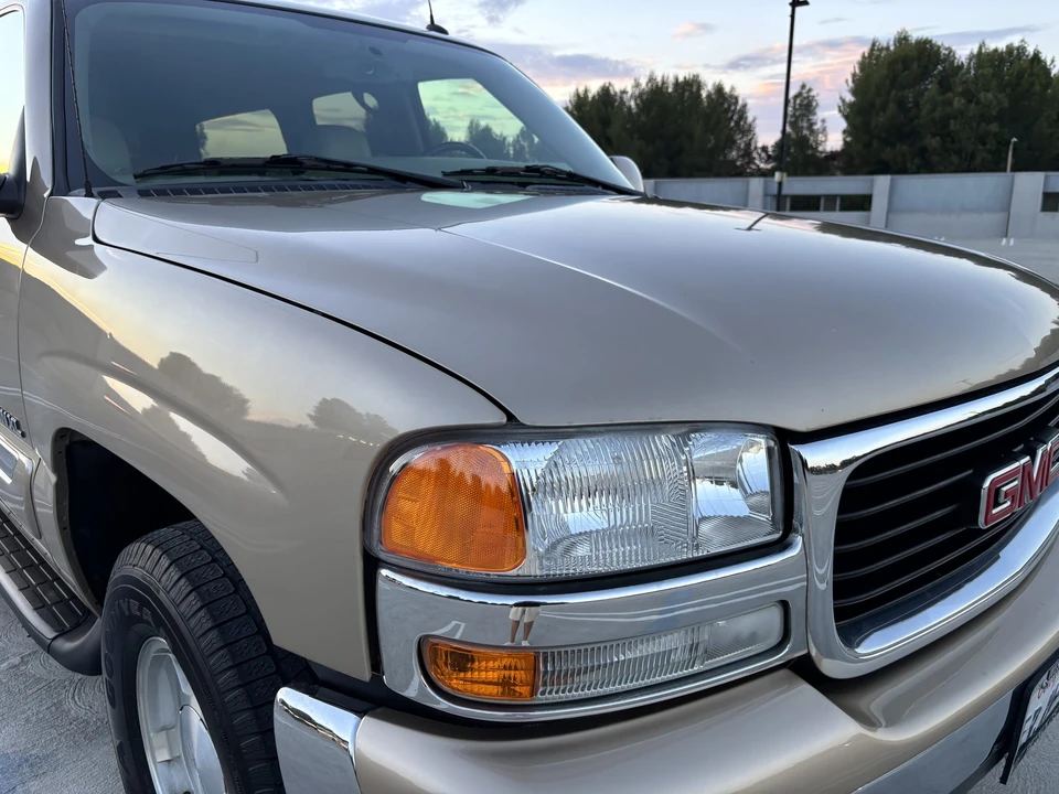 2005 GMC Yukon 2nd Gen - Image 14 of 31