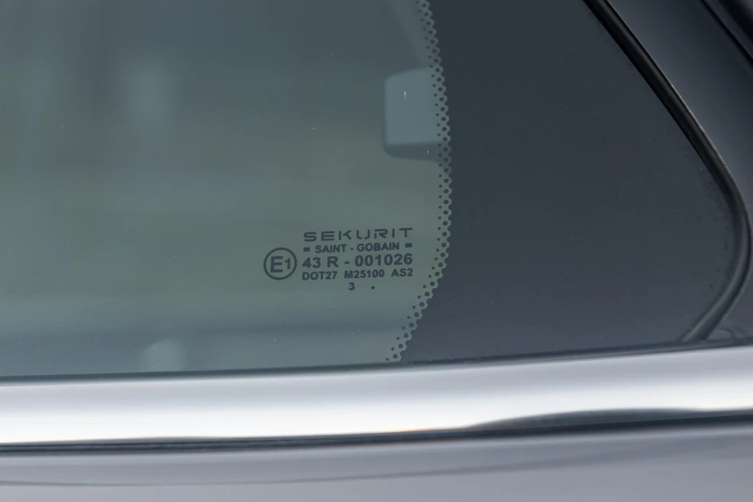 2005 Jaguar X350/X356/X358 XJ - Image 11 of 31