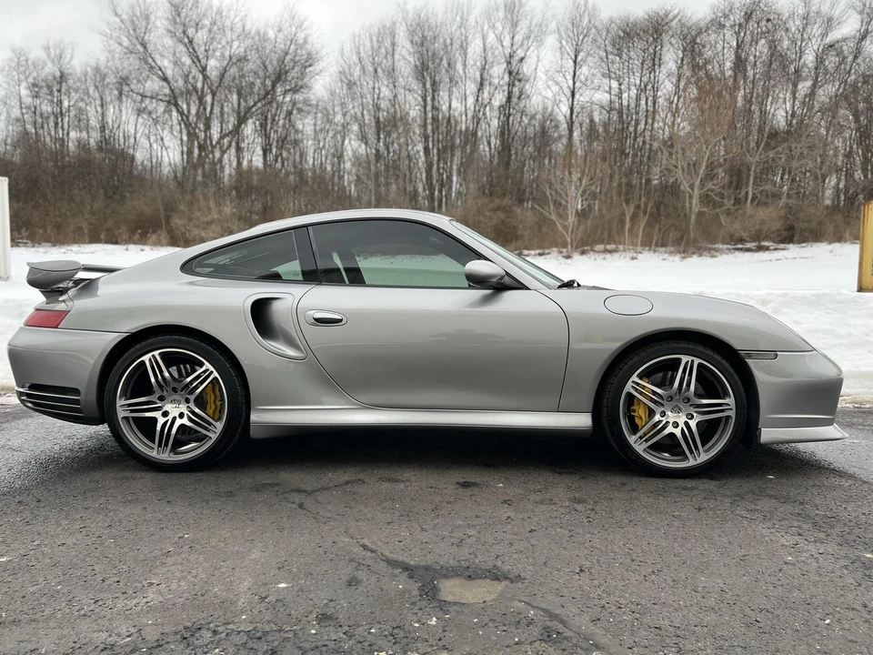 2005 Porsche 996 Turbo - Image 21 of 31