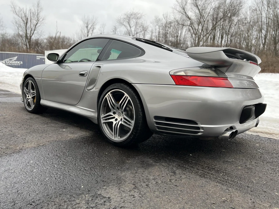2005 Porsche 996 Turbo - Image 13 of 31