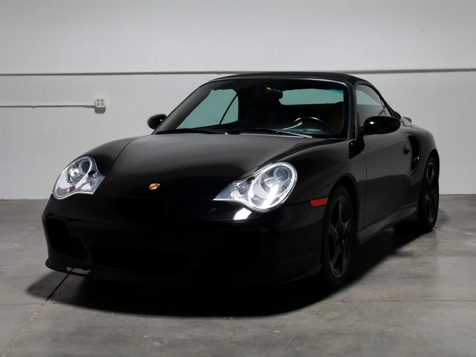 2005 Porsche 996 Turbo - Image 28 of 31